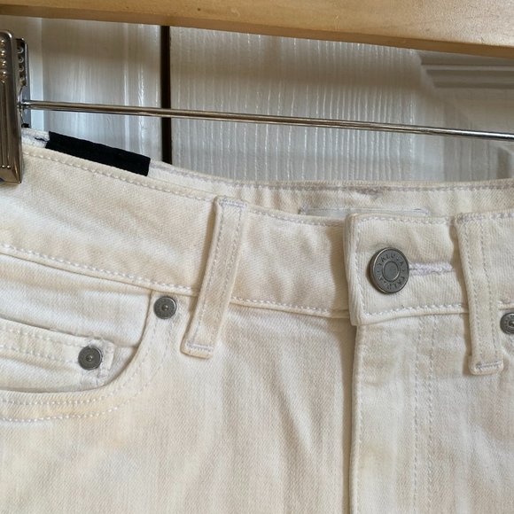 Aritzia High Rise White Frayed Shorts - Picture 3 of 9